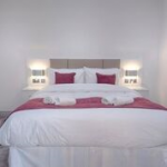 Roka-bedroom2